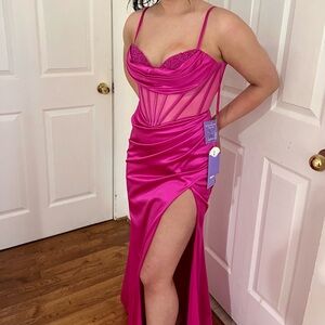 Pink size 4 dress! New with tags